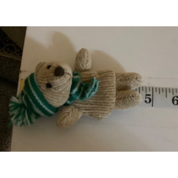 Teddy Bear Plush Toy 2 Finger Puppet Winter Hat & Scarf Green - Picture 4 of 5